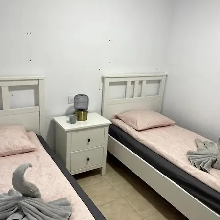 3-bedroom With Pool In