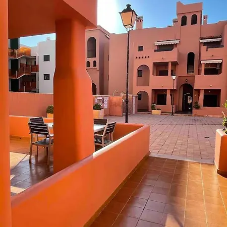 Apartment 3-bedroom With Pool In *