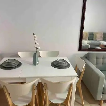 3-bedroom With Pool In Apartment Torrevieja