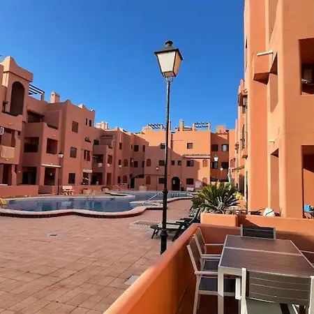 Apartment 3-bedroom With Pool In